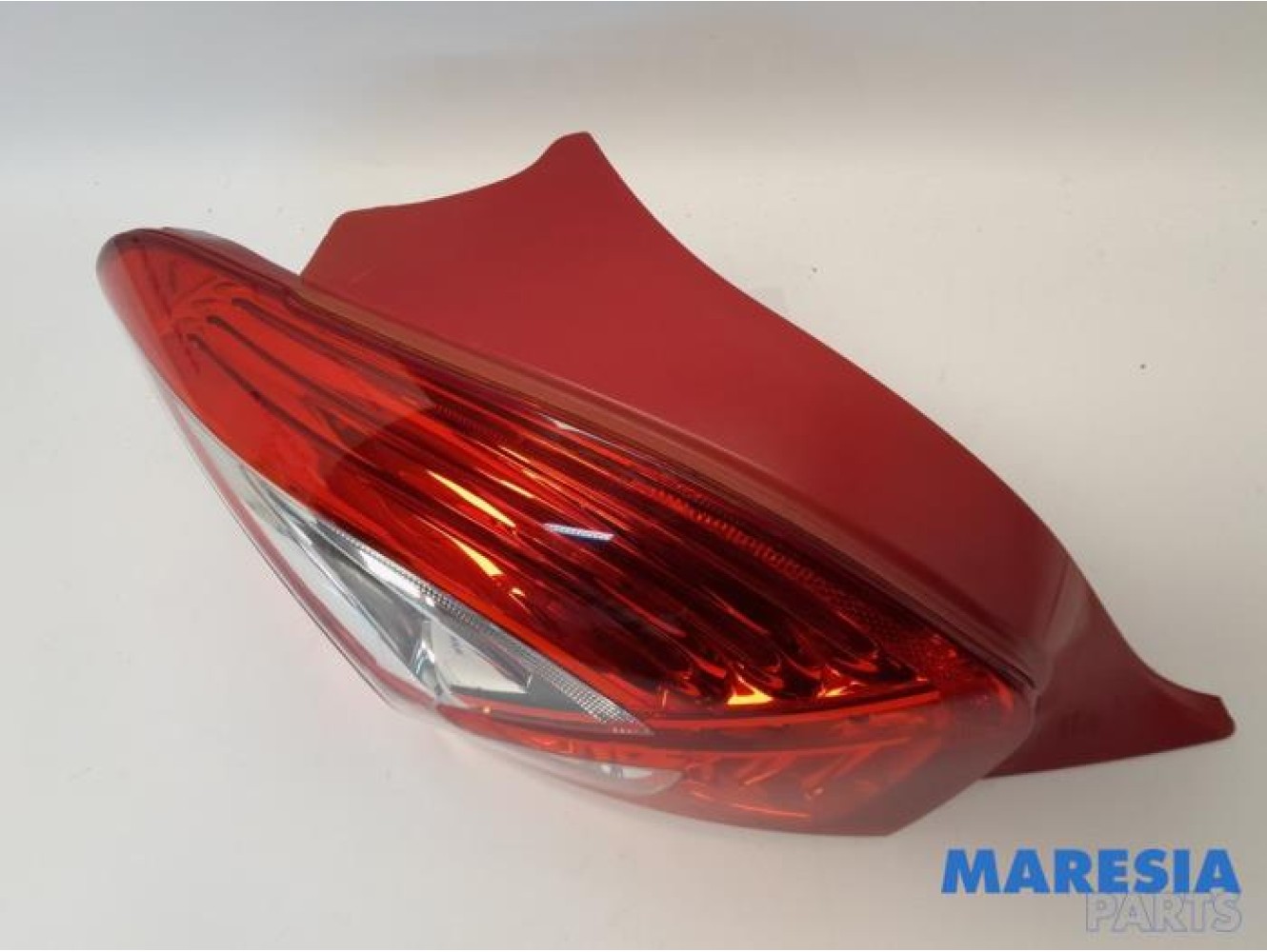 Peugeot - 208 - Taillight, left
