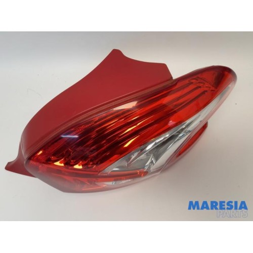 Peugeot - 208 - Taillight, right