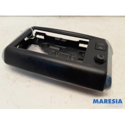 Peugeot - 208 - Panneau commande radio
