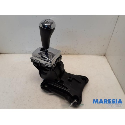 Peugeot - 208 - Automatic gear selector