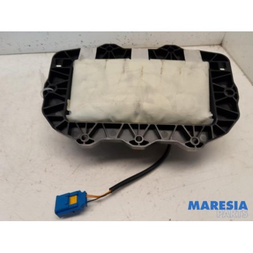 Peugeot - 208 - Right airbag (dashboard)