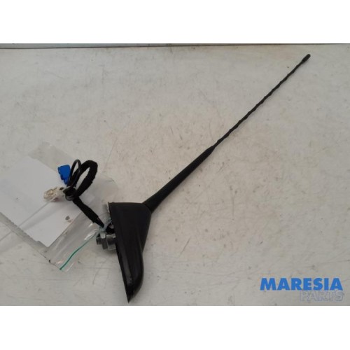 Peugeot - 208 - Antenne