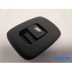 Peugeot - 207 - Electric window switch