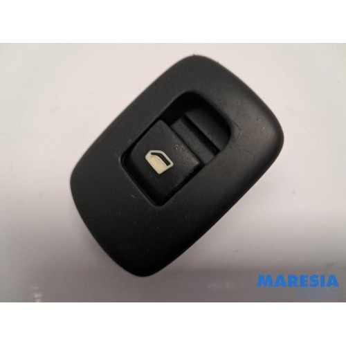 Peugeot - 207 - Electric window switch