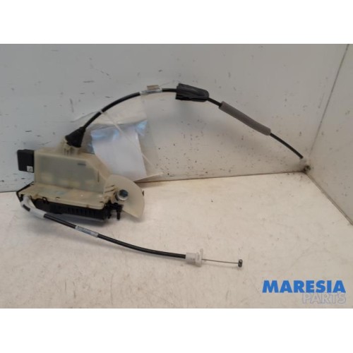 Peugeot - 208 - Door lock mechanism 4-door, front left