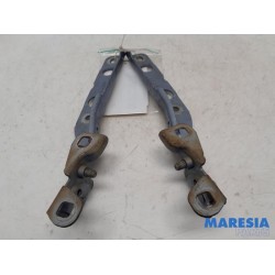 Citroen - C4 Grand Picasso - Bonnet Hinge