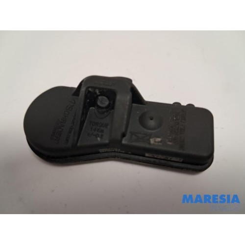 Renault - Clio - Tyre pressure sensor