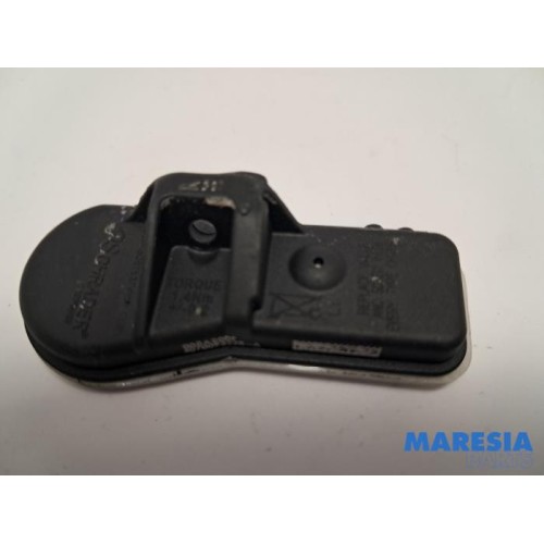 Renault - Clio - Tyre pressure sensor