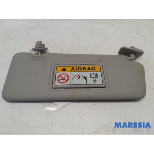 Renault - Clio - Sun visor