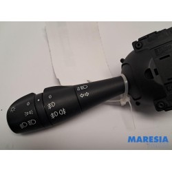 Renault - Clio - Light switch