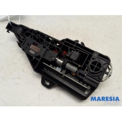 Renault - Clio - Front door handle 4-door, right
