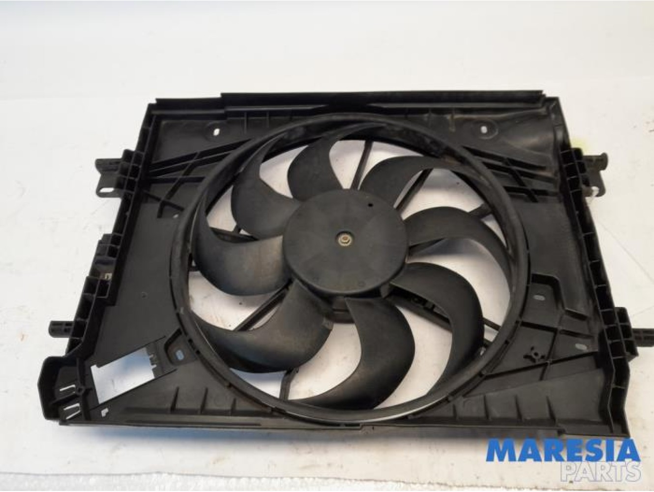 Renault - Clio - Kühlgebläse Motor