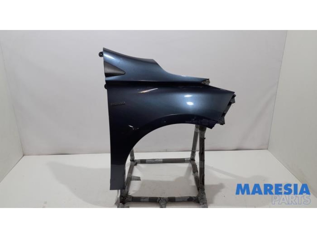 Renault - ZOE - Front wing, right