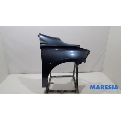 Renault - ZOE - Front wing, right