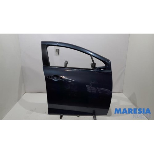 Renault - ZOE - Front door 4-door, right