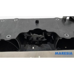Renault - ZOE - Lock plate
