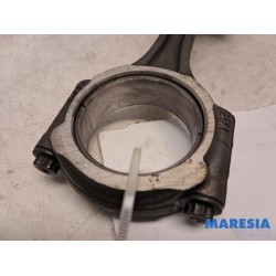 Citroen - C4 Cactus - Connecting rod