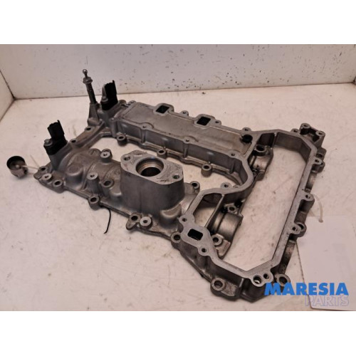 Citroen - C4 Cactus - Rocker cover