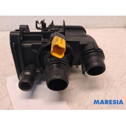 Citroen - C4 Cactus - Thermostat housing