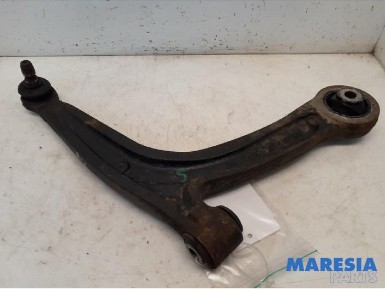 Fiat - 500 - Front lower wishbone, right