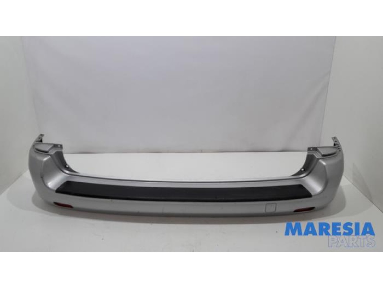 Toyota - Pro-Ace - Rear bumper