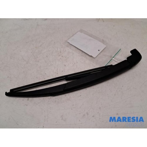 Fiat - 500 - Rear wiper arm