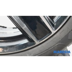 Toyota - Pro-Ace - Sportvelgenset + banden
