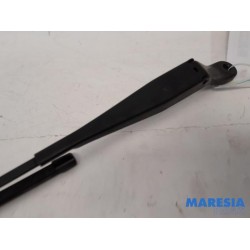 Peugeot - 207 - Front wiper arm