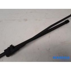 Peugeot - 207 - Front wiper arm