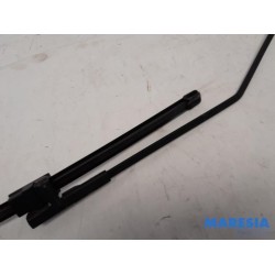 Peugeot - 207 - Front wiper arm