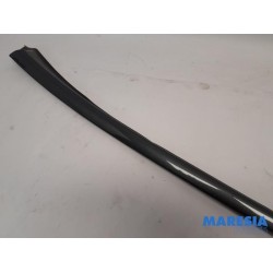 Peugeot - 3008 - Frontscreen frame