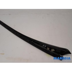 Peugeot - 3008 - Frontscreen frame