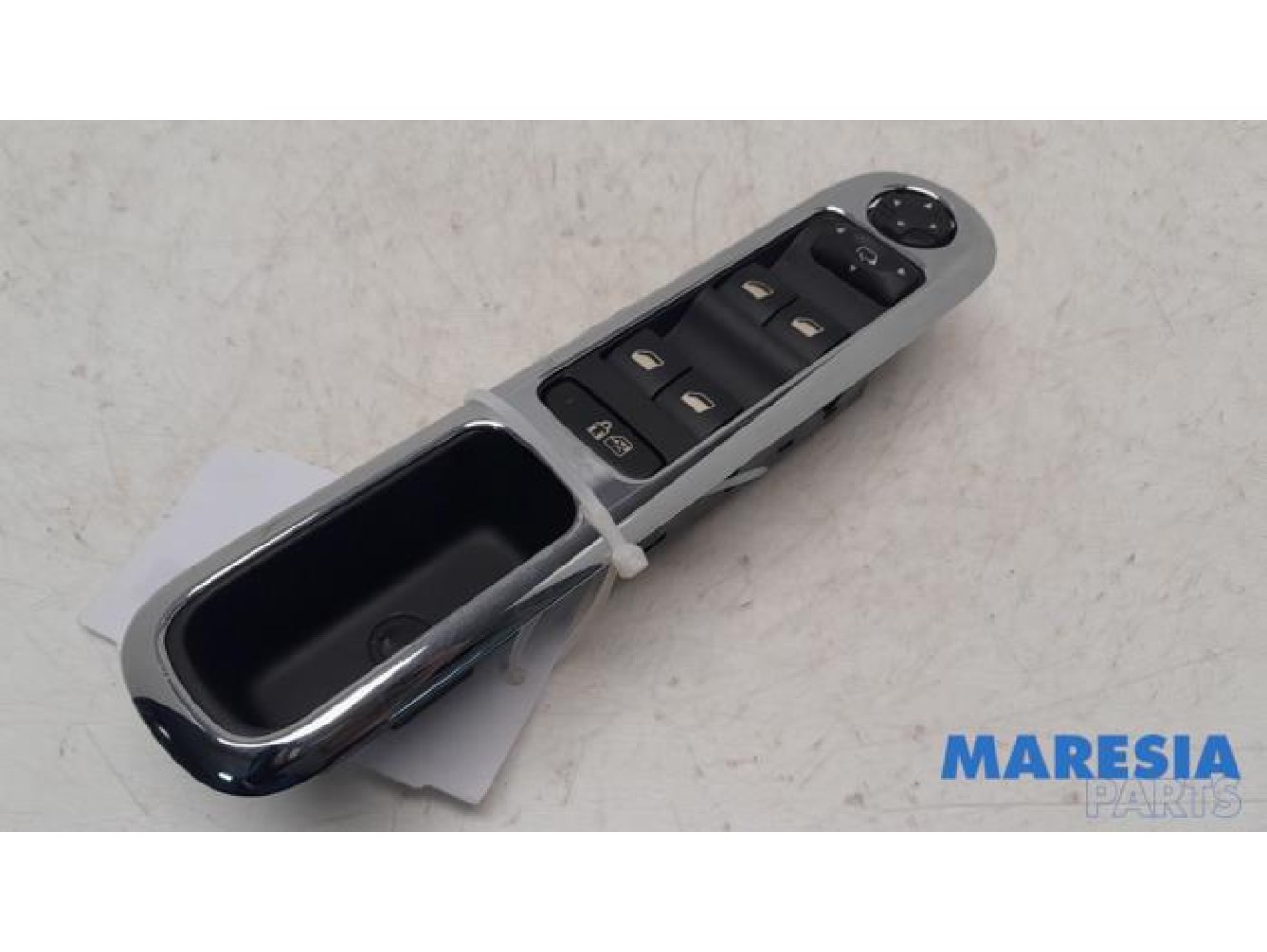 Peugeot - 3008 - Multi-functional window switch