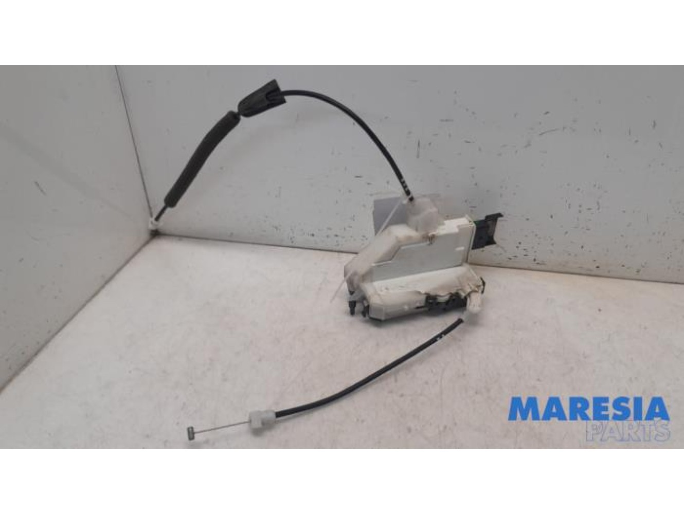 Peugeot - 3008 - Front door lock mechanism 4-door, right