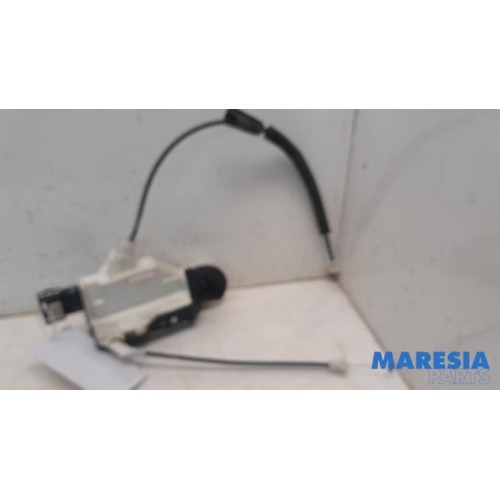 Peugeot - 3008 - Door lock mechanism 4-door, front left