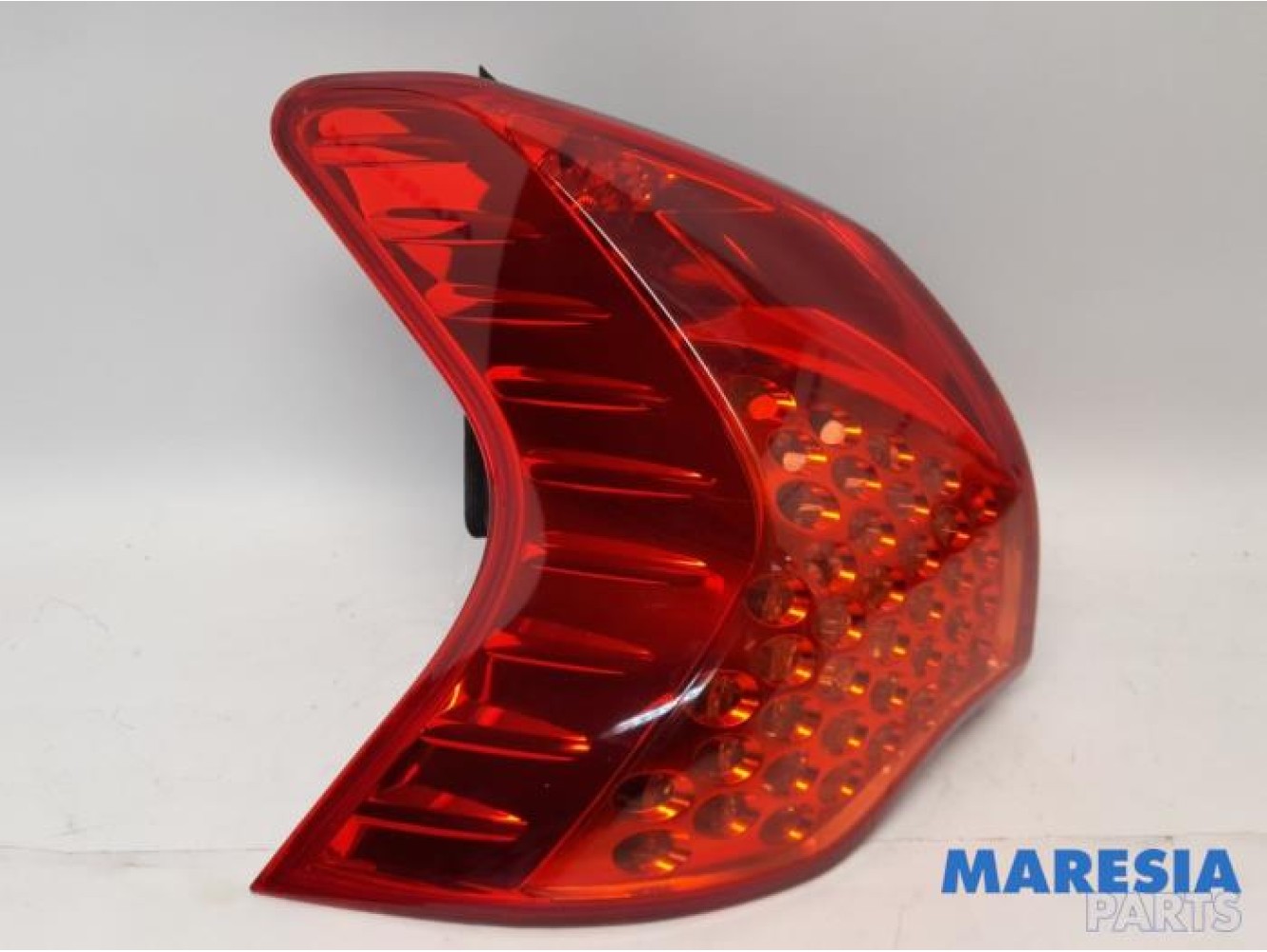 Peugeot - 3008 - Taillight, left
