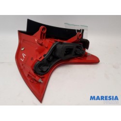 Peugeot - 3008 - Taillight, left