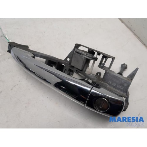 Peugeot - 3008 - Door handle 4-door, front left