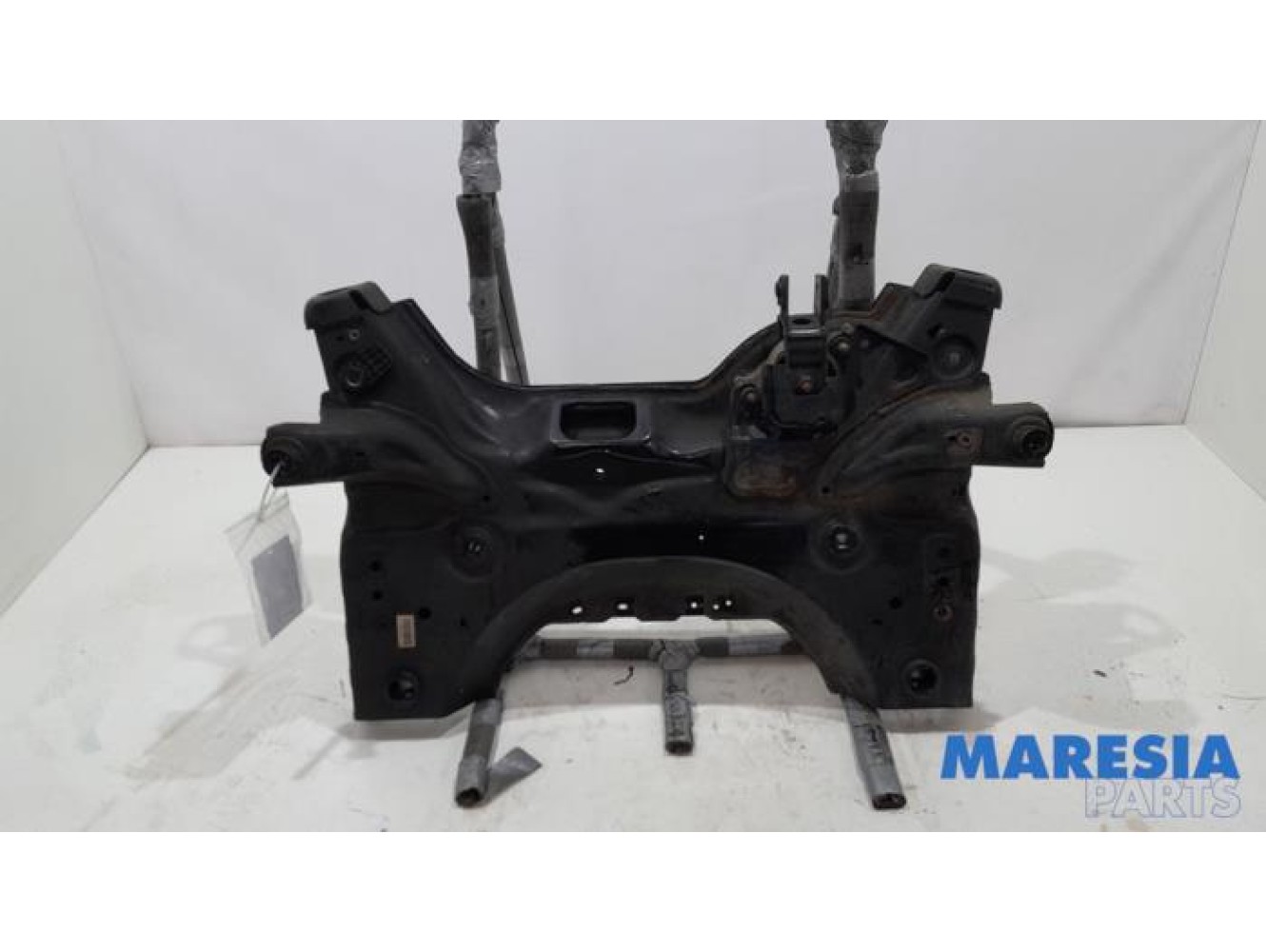 Toyota - Pro-Ace - Subframe