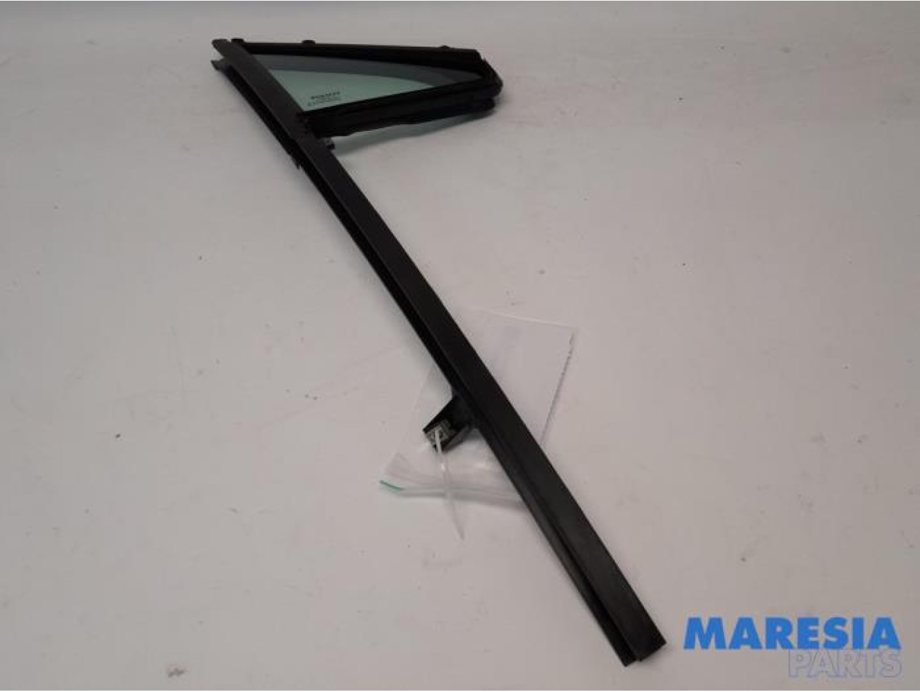 Renault - ZOE - Quarter light, front right