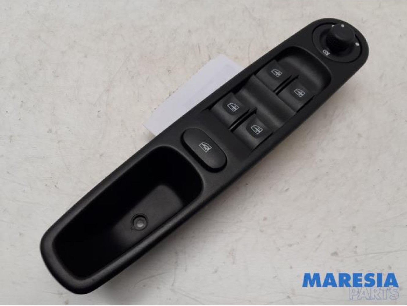 Renault - ZOE - Multi-functional window switch