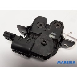 Renault - ZOE - Tailgate lock mechanism