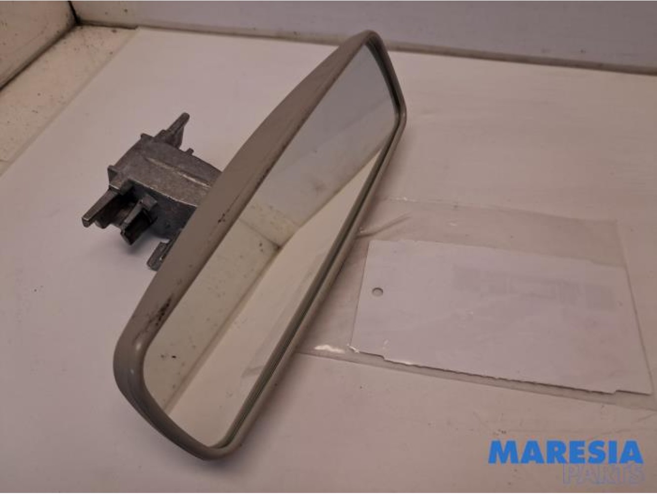 Renault - ZOE - Rear view mirror