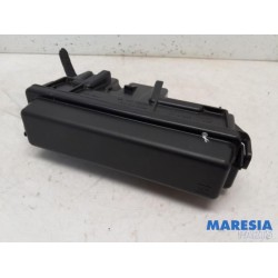 Renault - ZOE - Fuse box