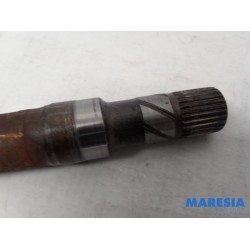 Renault - ZOE - Front drive shaft, right