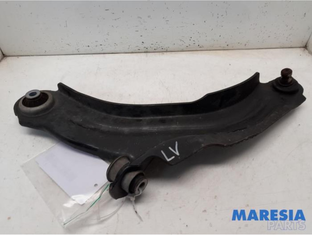 Renault - ZOE - Front lower wishbone, left