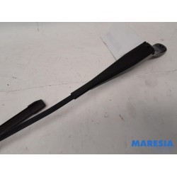 Renault - ZOE - Front wiper arm