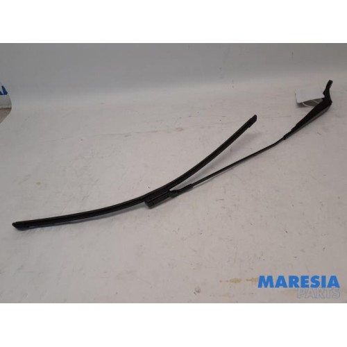 Renault - ZOE - Front wiper arm
