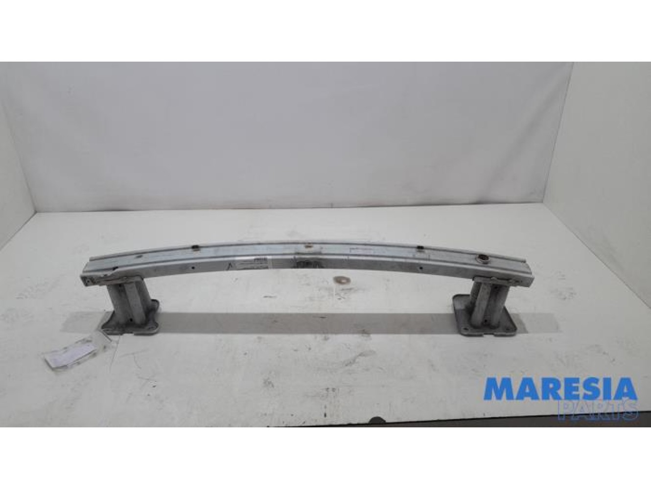 Opel - Vivaro - Front bumper frame