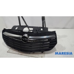 Opel - Vivaro - Grill